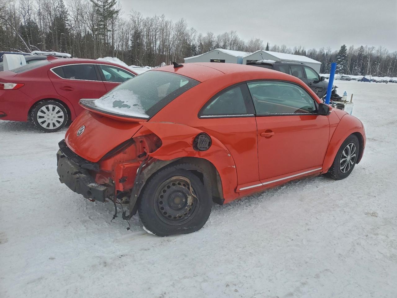 2018 VOLKSWAGEN BEETLE SE photo 3