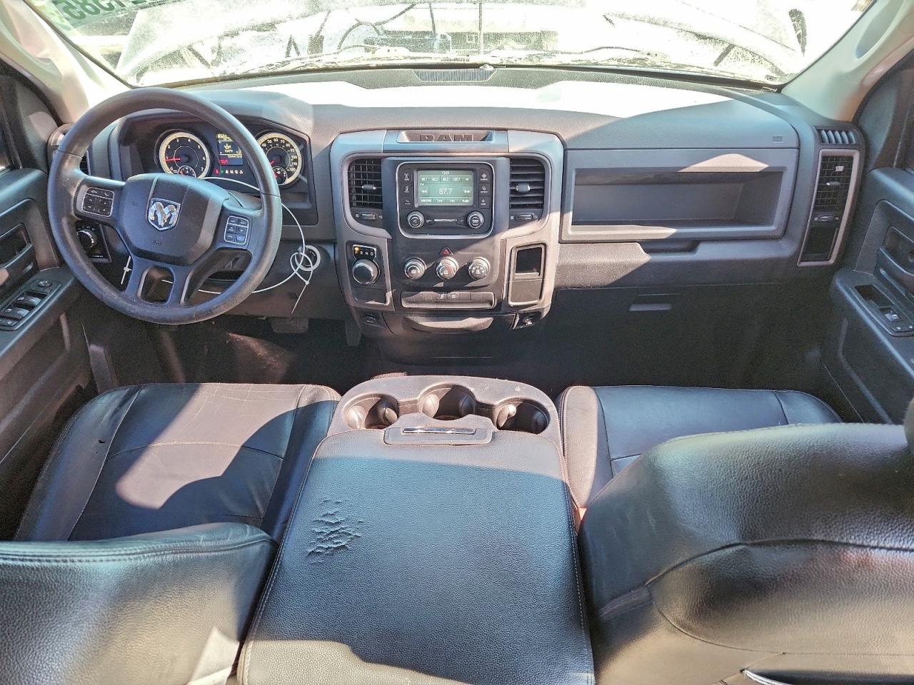 2016 RAM 1500 ST photo 8