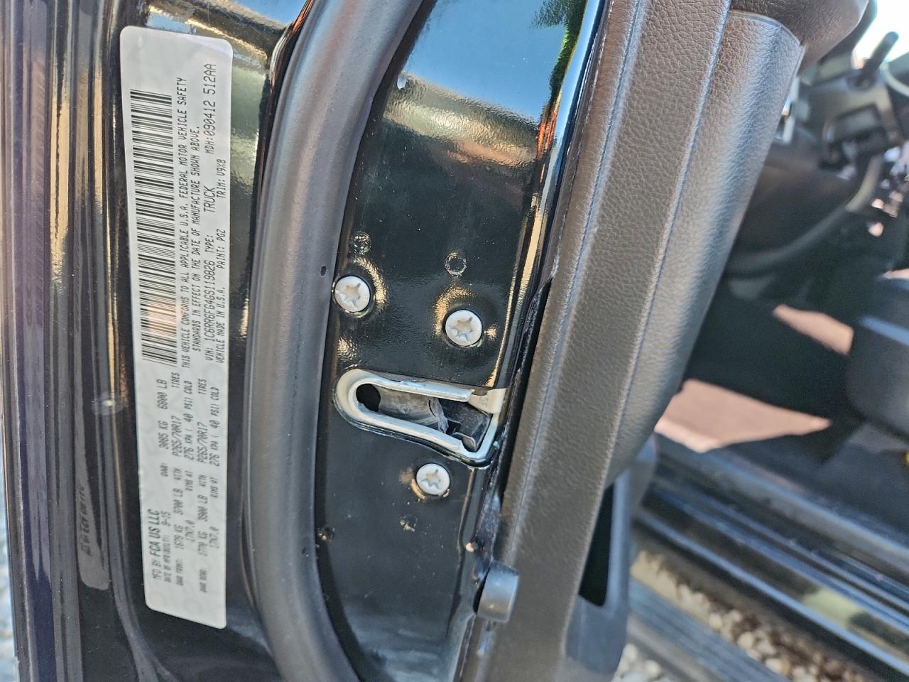 2016 RAM 1500 ST photo 12