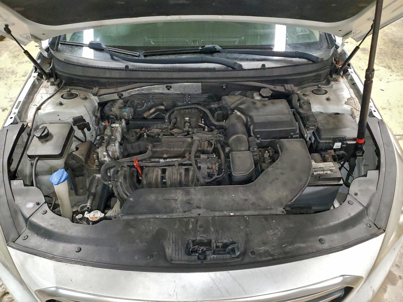 2015 HYUNDAI SONATA SE photo 11