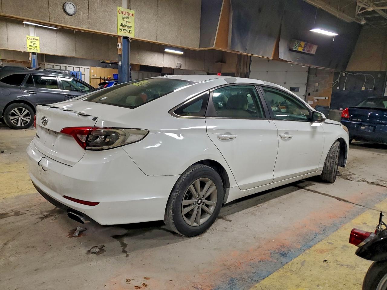 2015 HYUNDAI SONATA SE photo 3