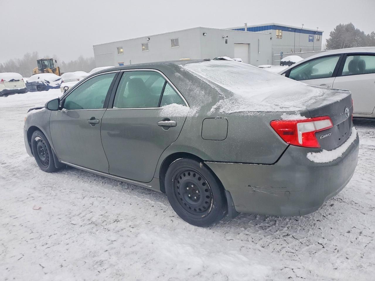 2013 TOYOTA CAMRY L photo 2