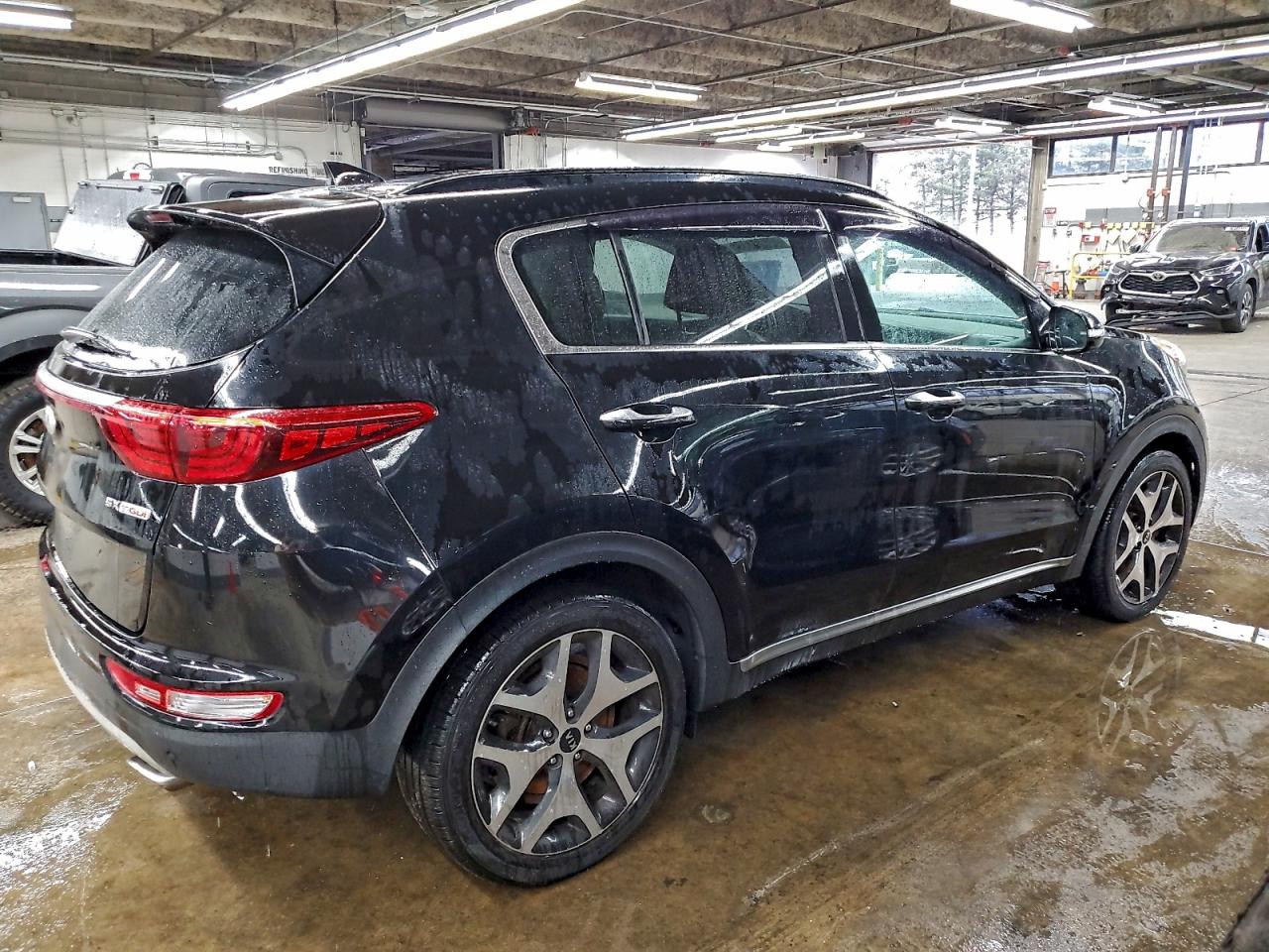 2018 KIA SPORTAGE SX photo 3