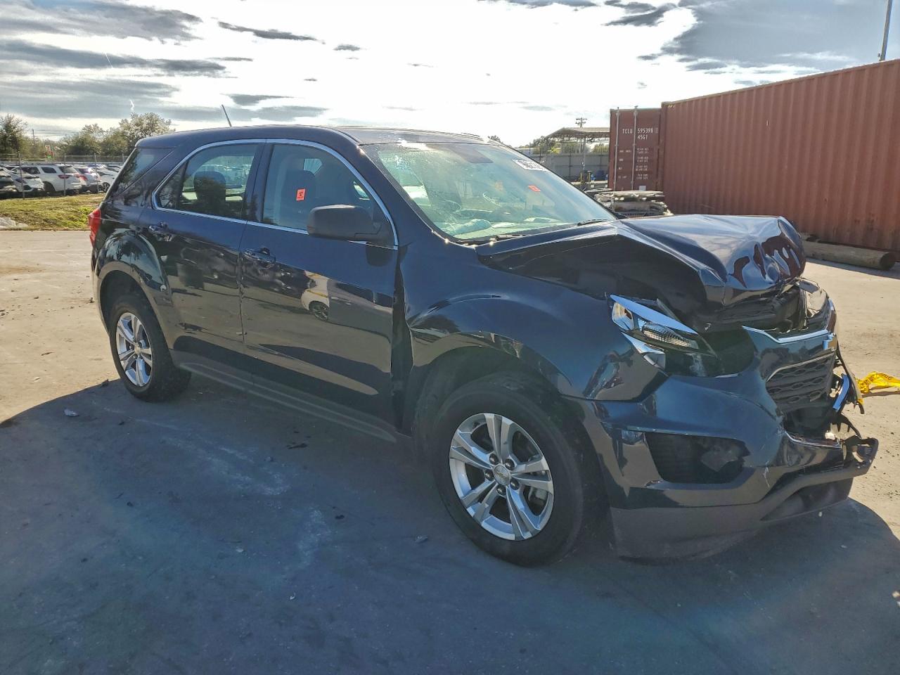 2017 CHEVROLET EQUINOX LS photo 4