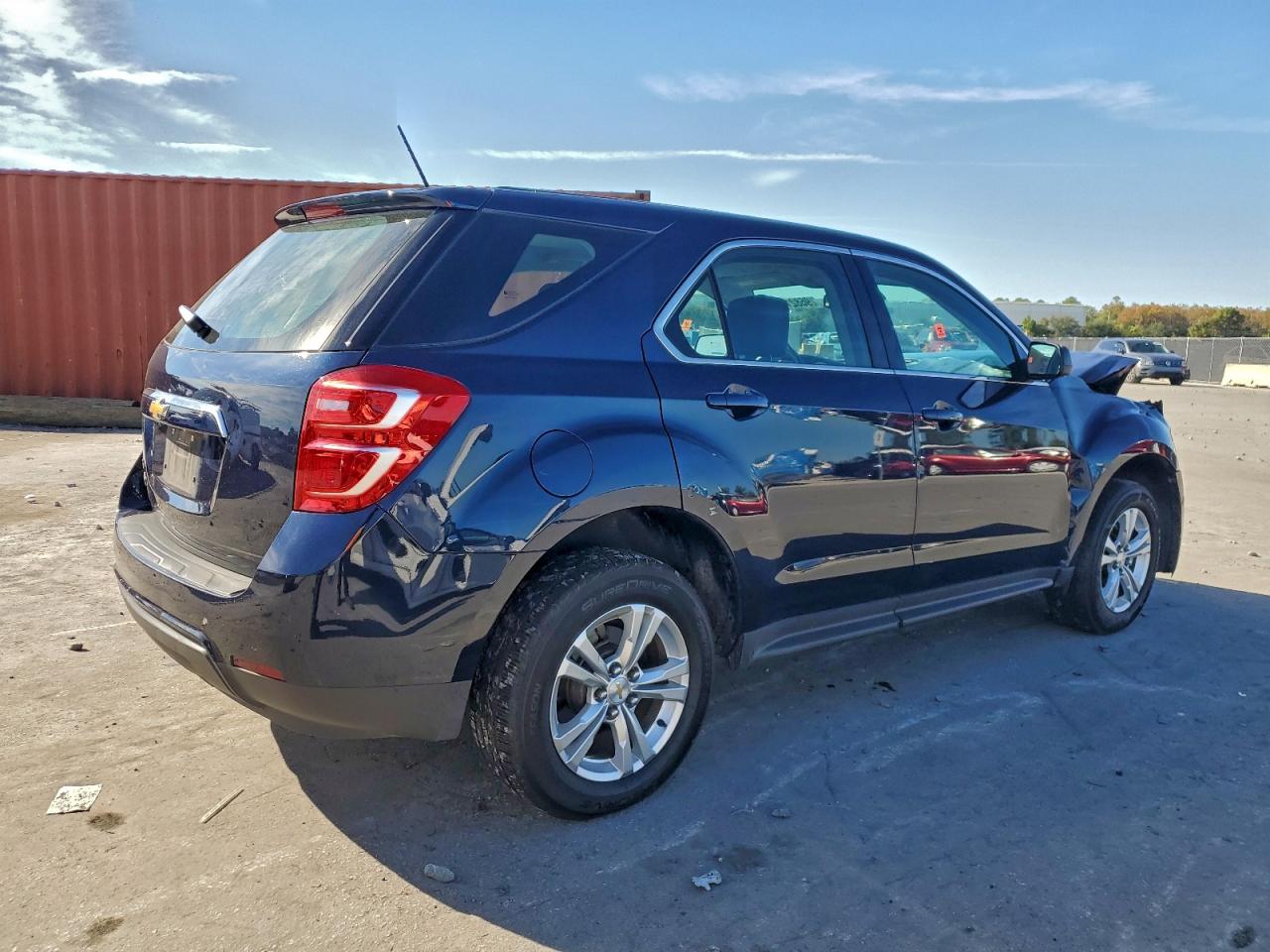 2017 CHEVROLET EQUINOX LS photo 3