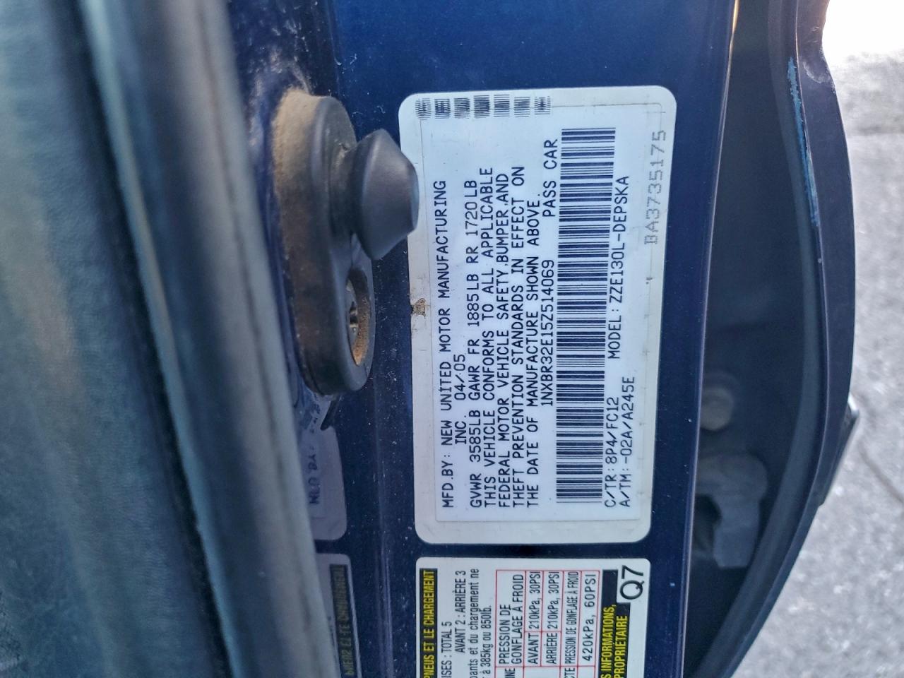 2005 TOYOTA COROLLA photo 12