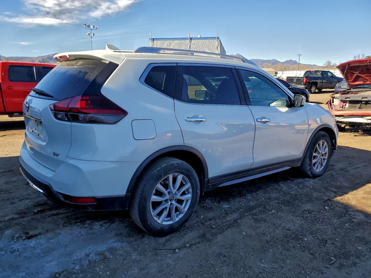 2019 NISSAN ROGUE S photo 3