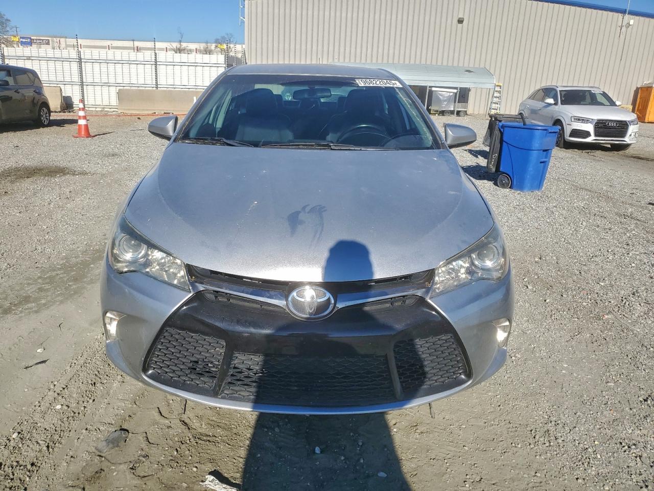 2016 TOYOTA CAMRY LE photo 5