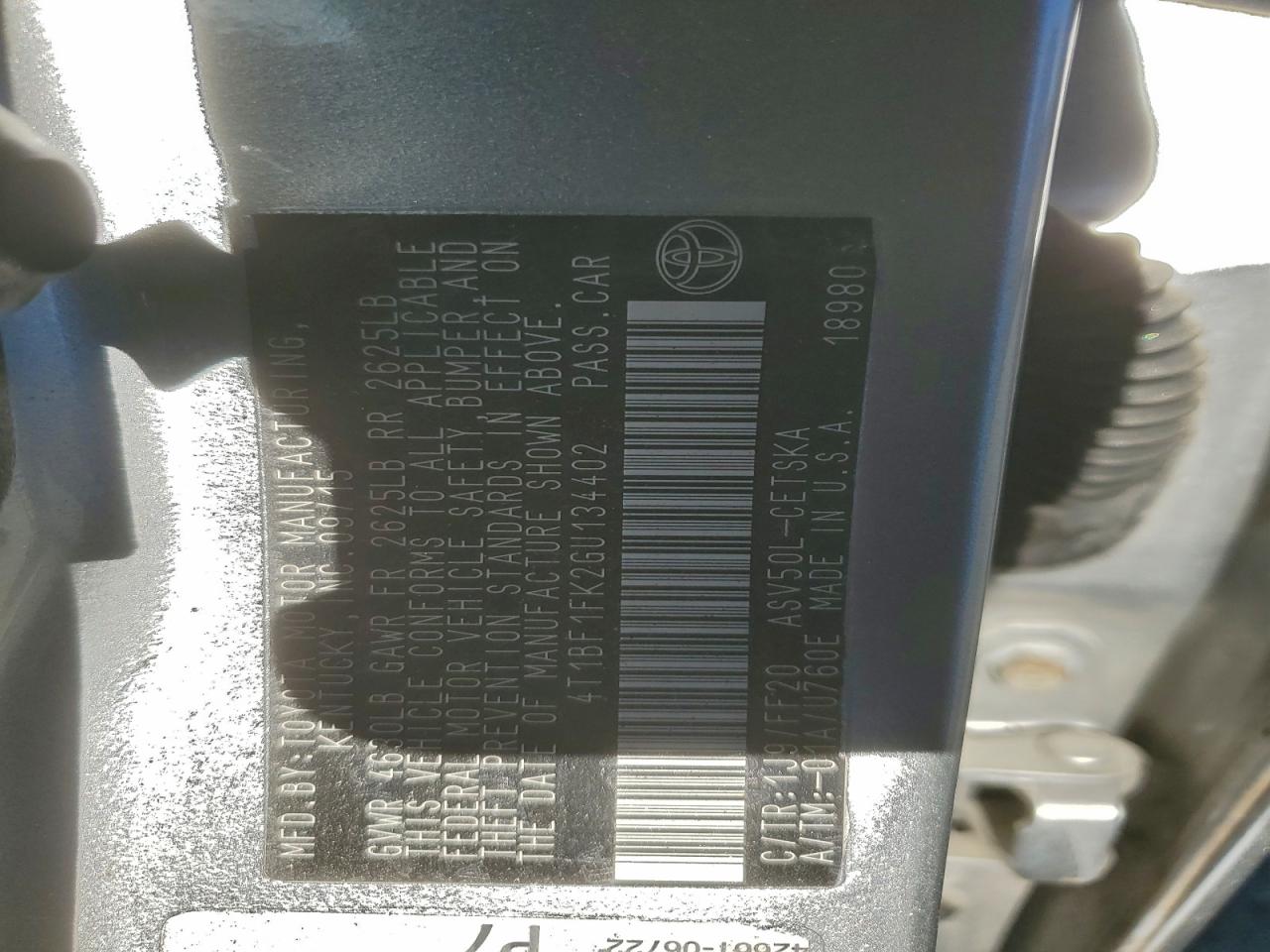 2016 TOYOTA CAMRY LE photo 12