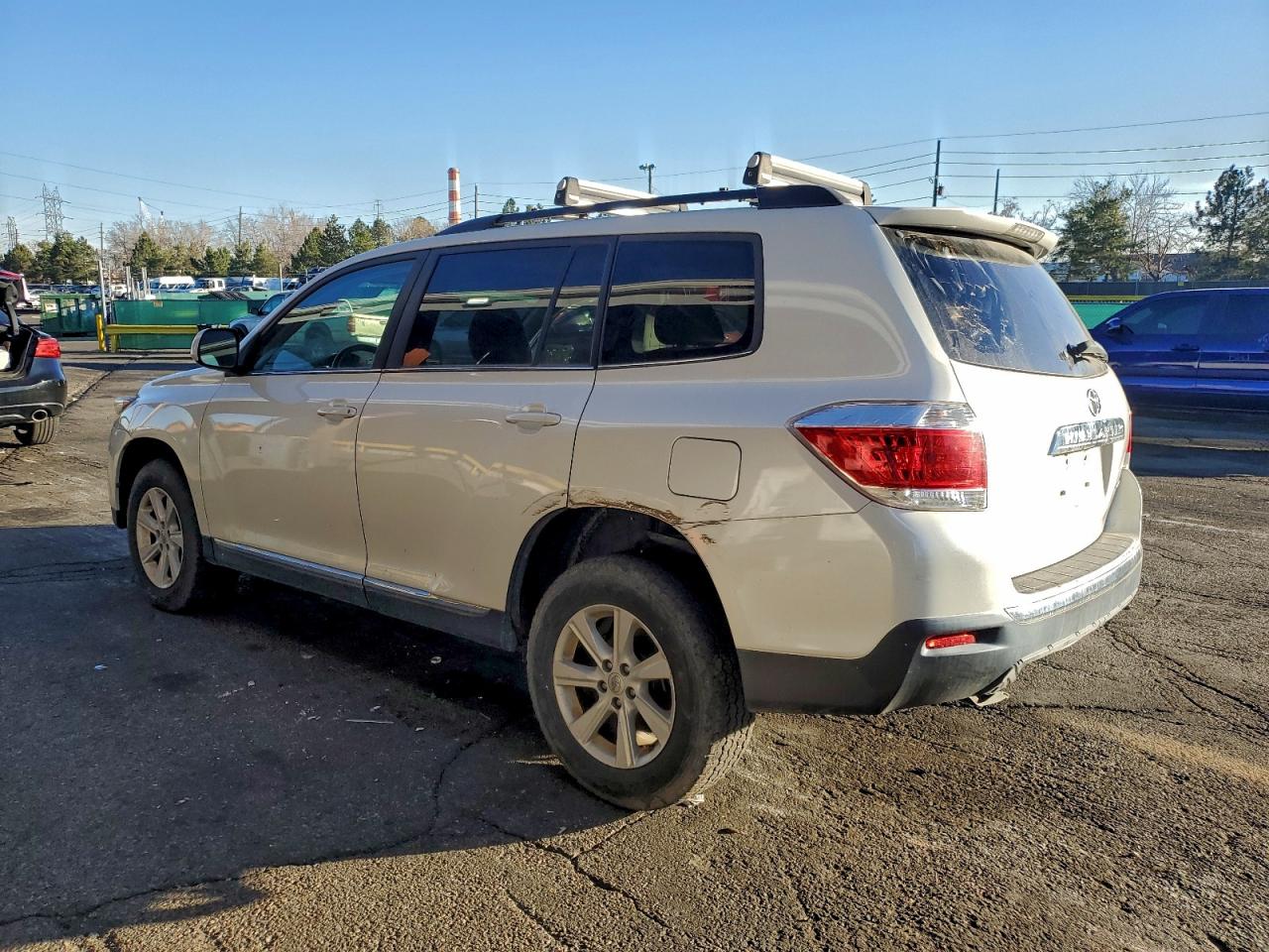 2012 TOYOTA HIGHLANDER BASE photo 2