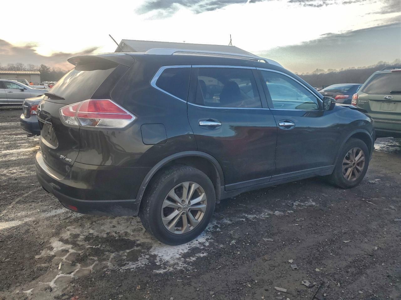 2016 NISSAN ROGUE S photo 3