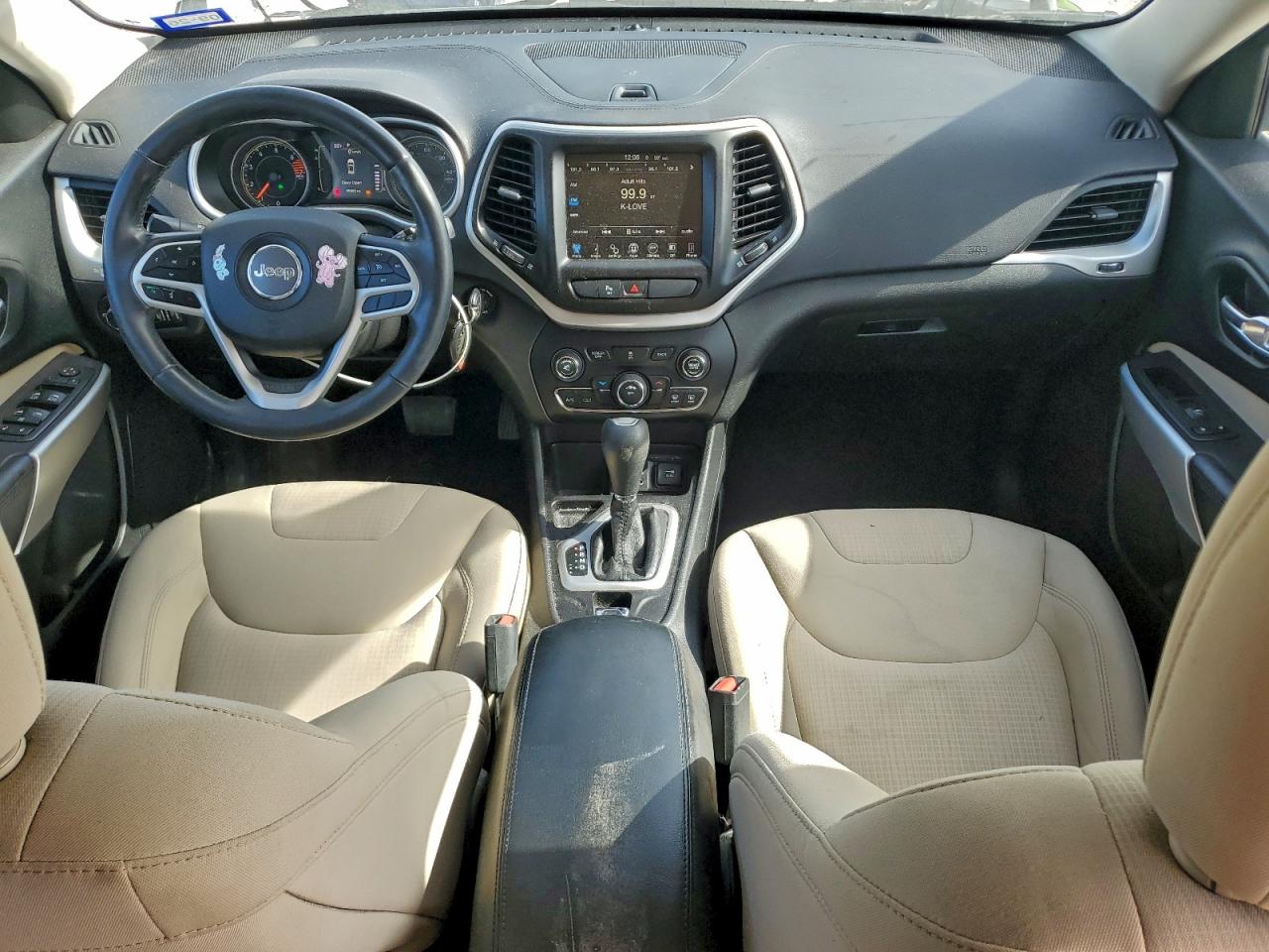 2017 JEEP CHEROKEE LATITUDE photo 8