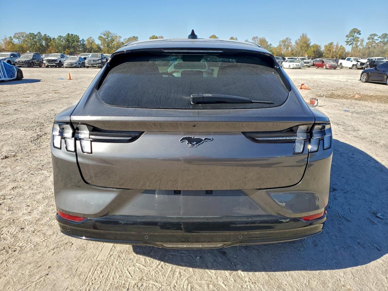 2021 FORD MUSTANG MACH-E PREMIUM photo 6