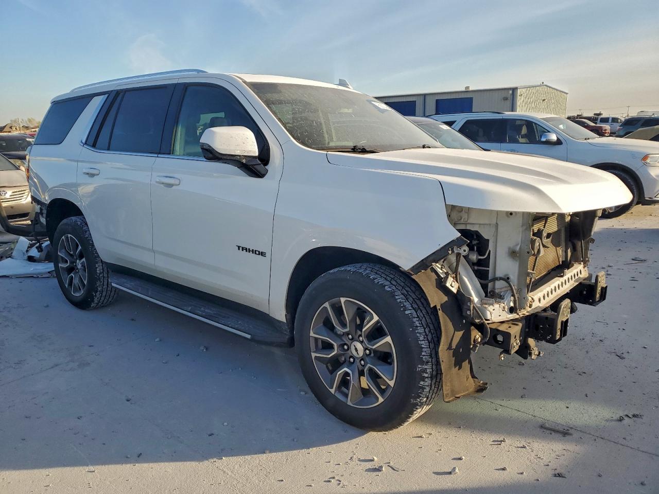 2021 CHEVROLET TAHOE C1500 LT photo 4