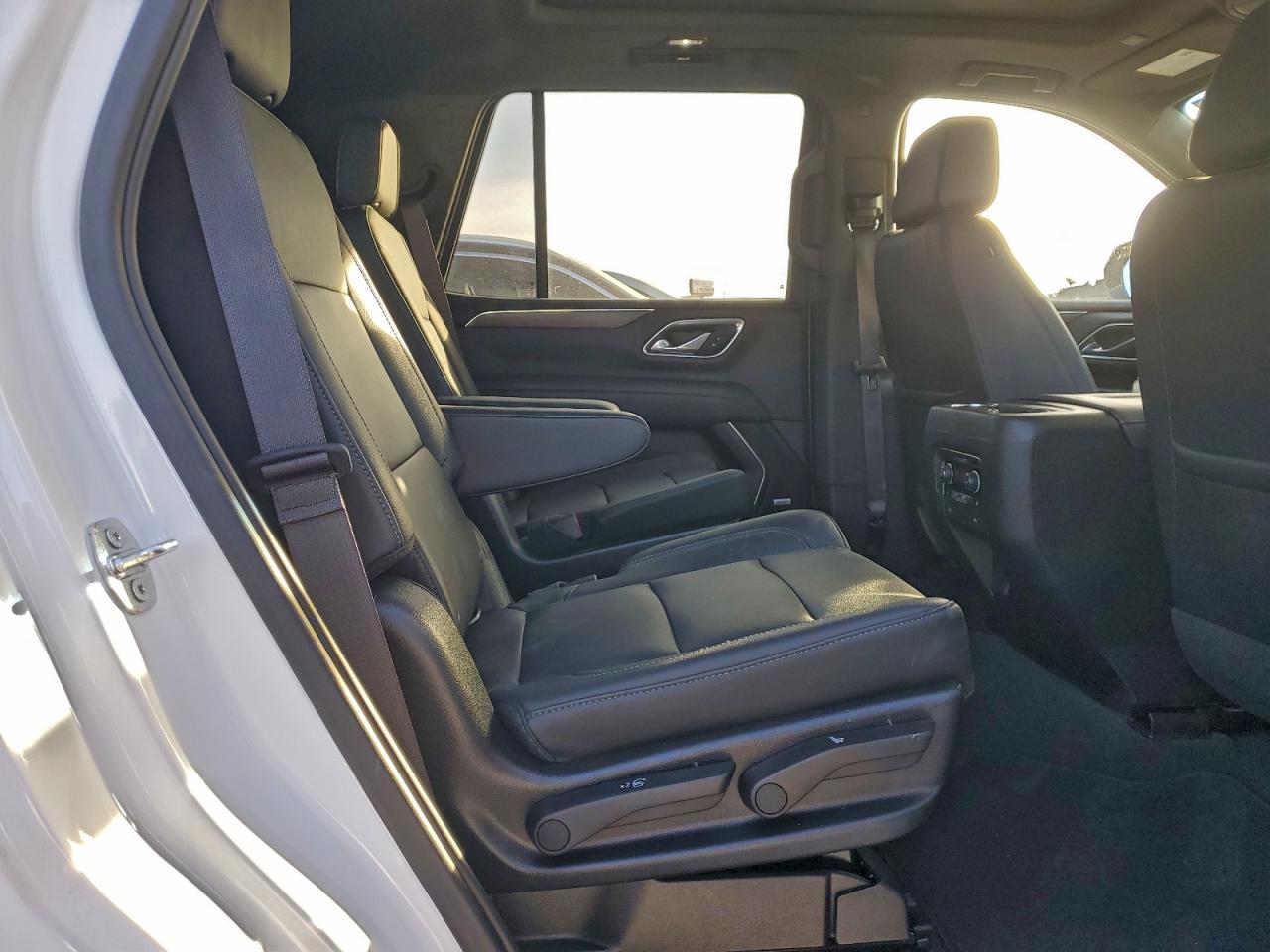 2021 CHEVROLET TAHOE C1500 LT photo 11
