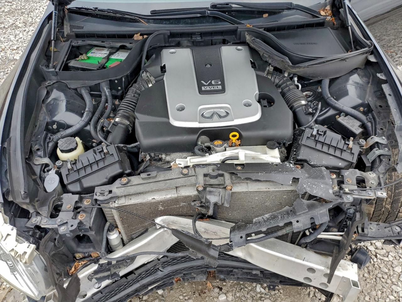 2012 INFINITI G37 photo 11