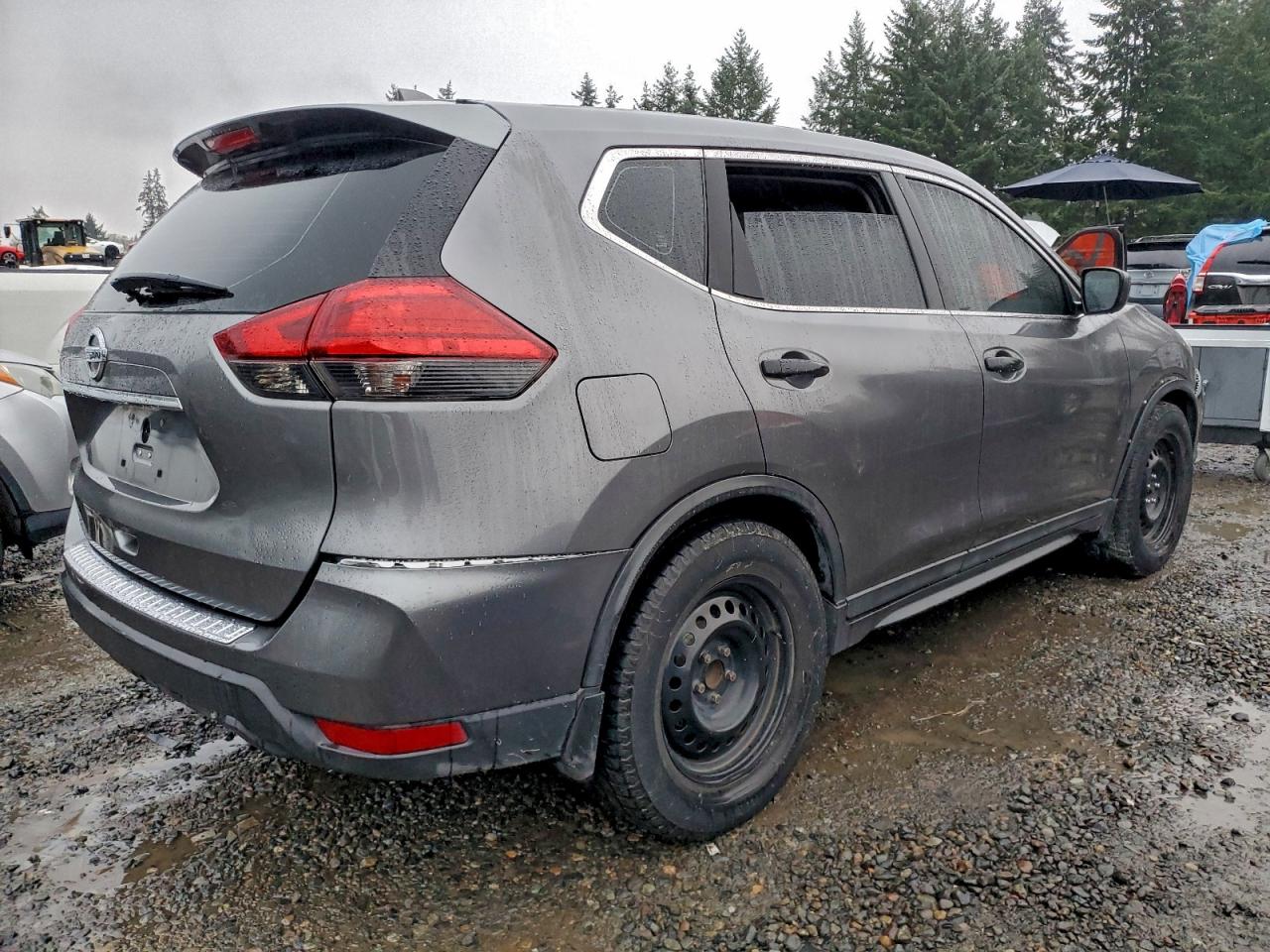 2017 NISSAN ROGUE S photo 3