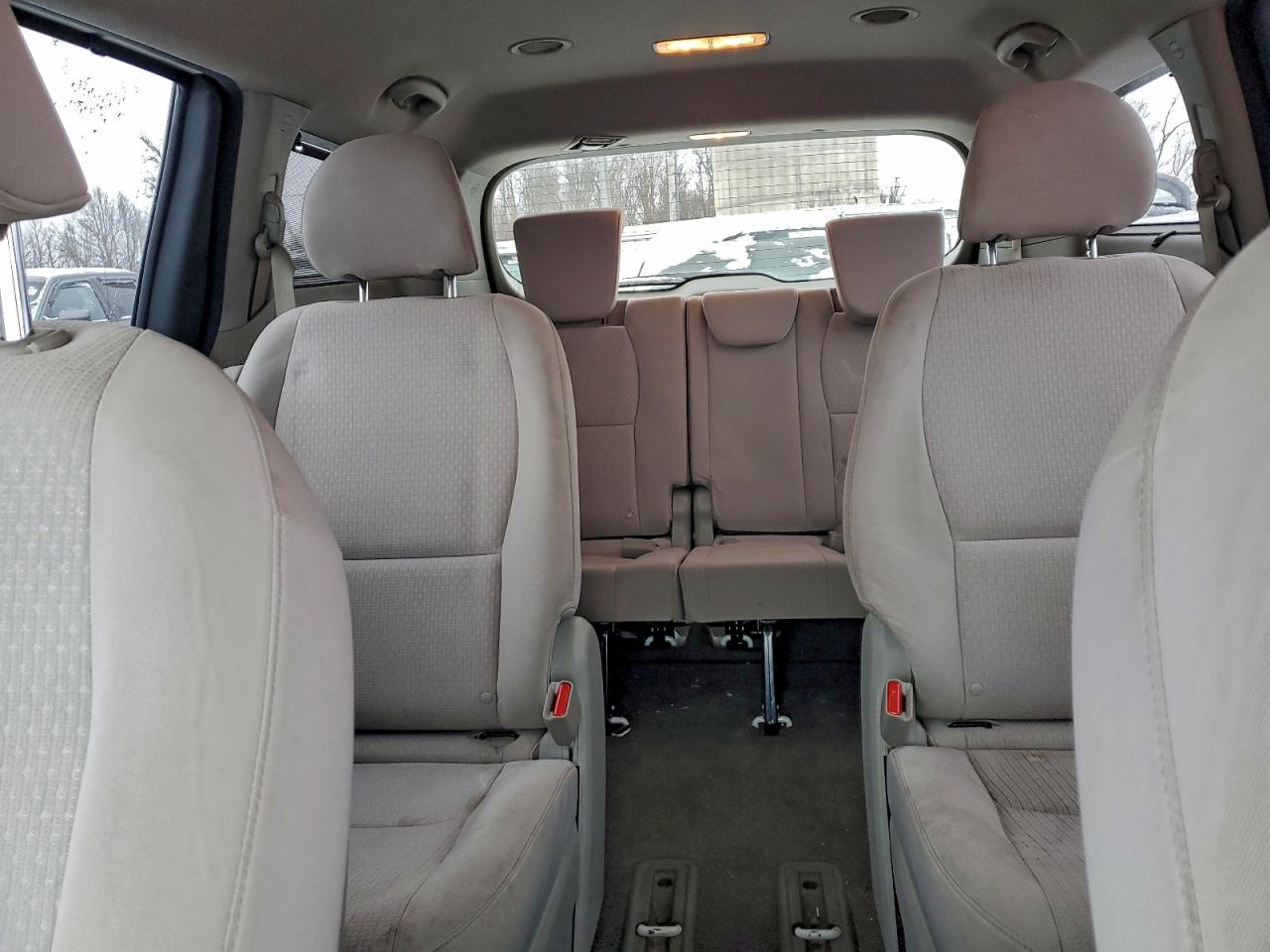 2016 KIA SEDONA LX photo 10