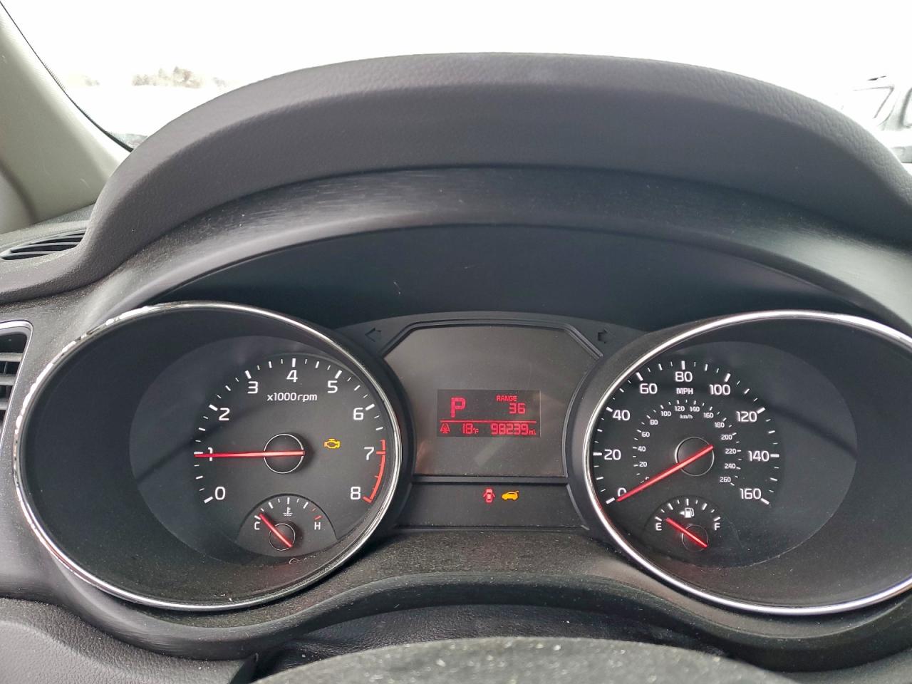 2016 KIA SEDONA LX photo 9