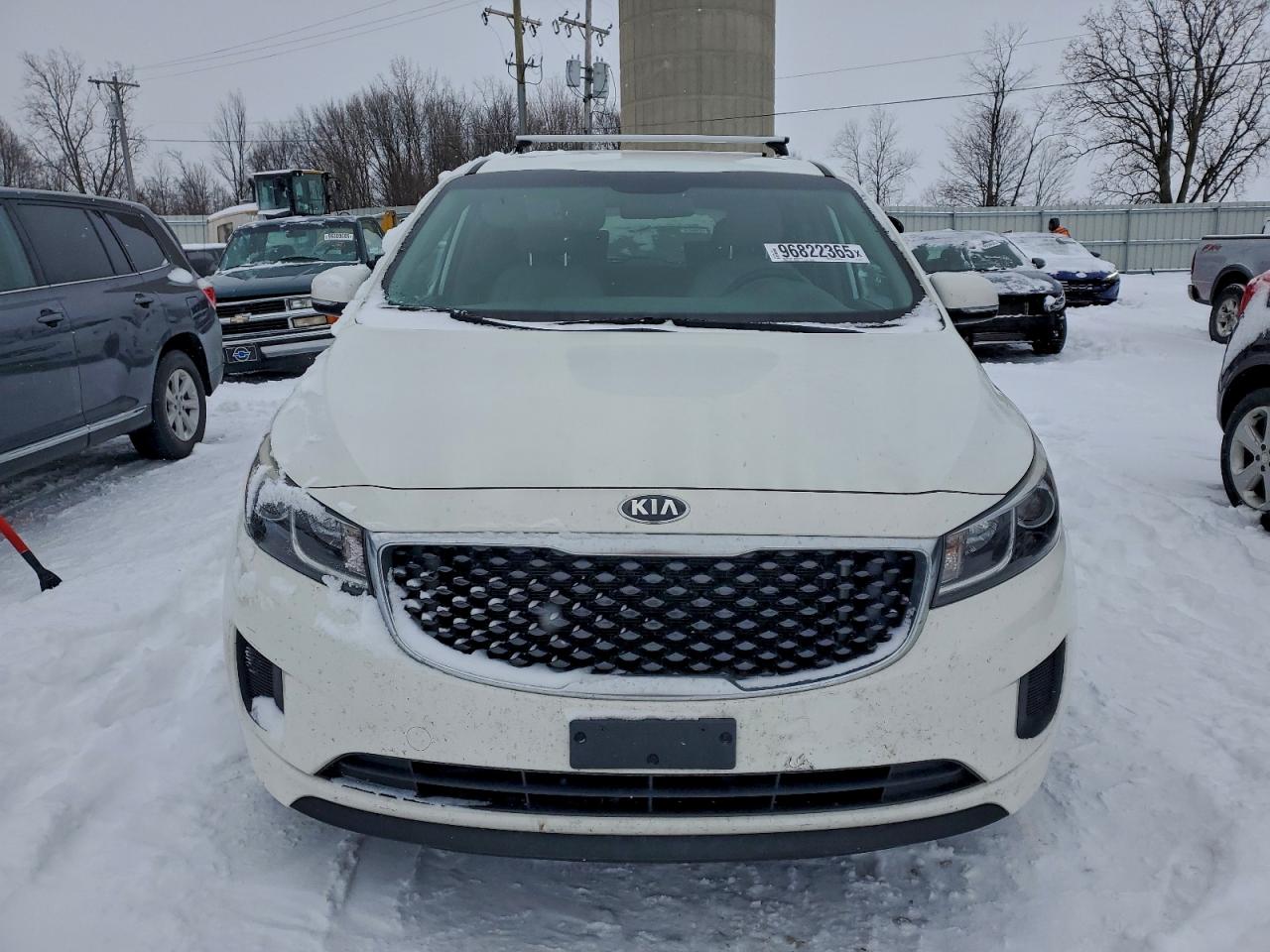 2016 KIA SEDONA LX photo 5