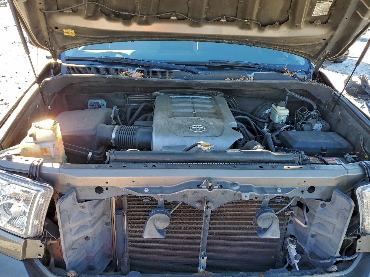 2010 TOYOTA TUNDRA DOUBLE CAB SR5 photo 11