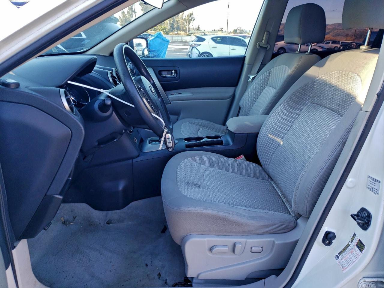 2011 NISSAN ROGUE S photo 7