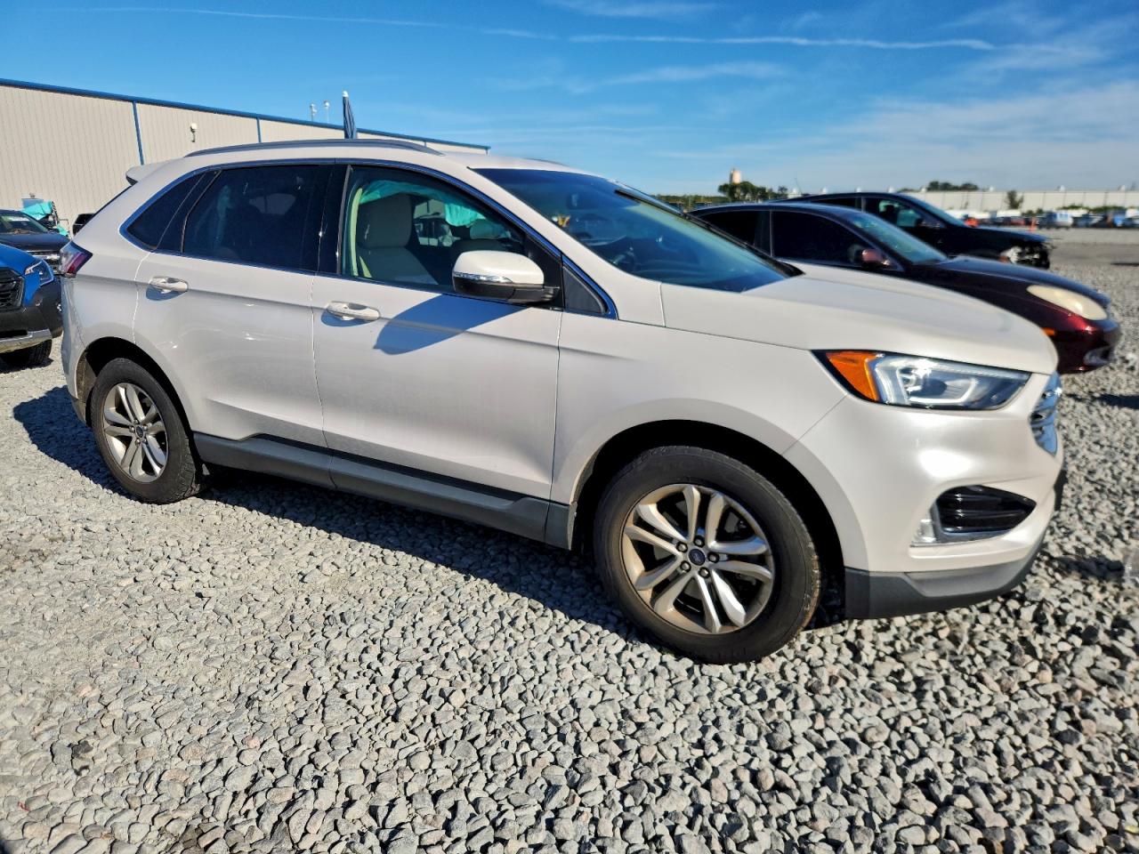 2019 FORD EDGE SEL photo 4