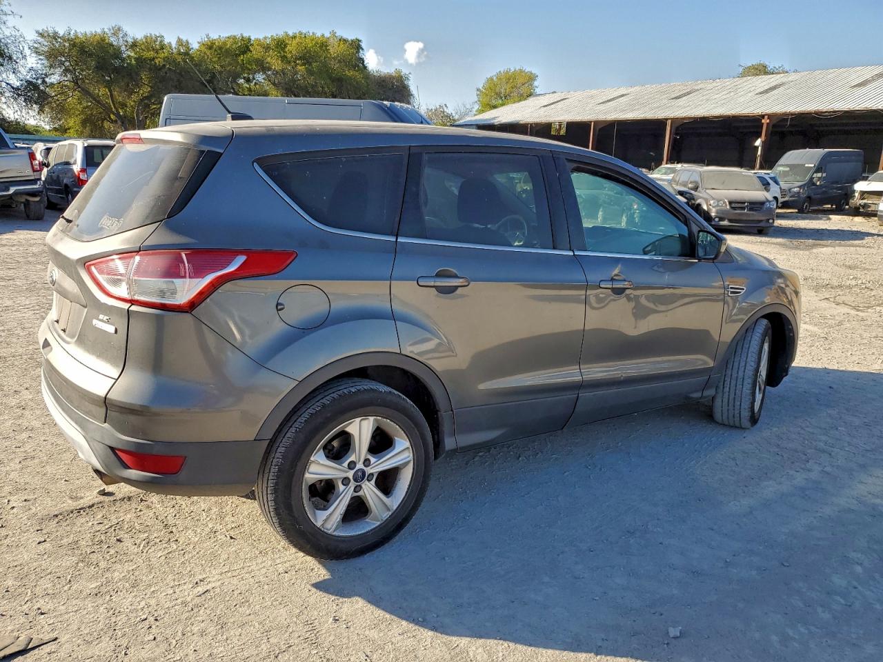 2014 FORD ESCAPE SE photo 3