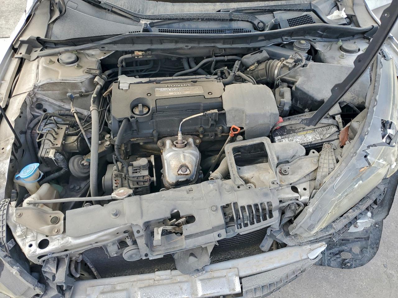 2013 HONDA ACCORD LX photo 11