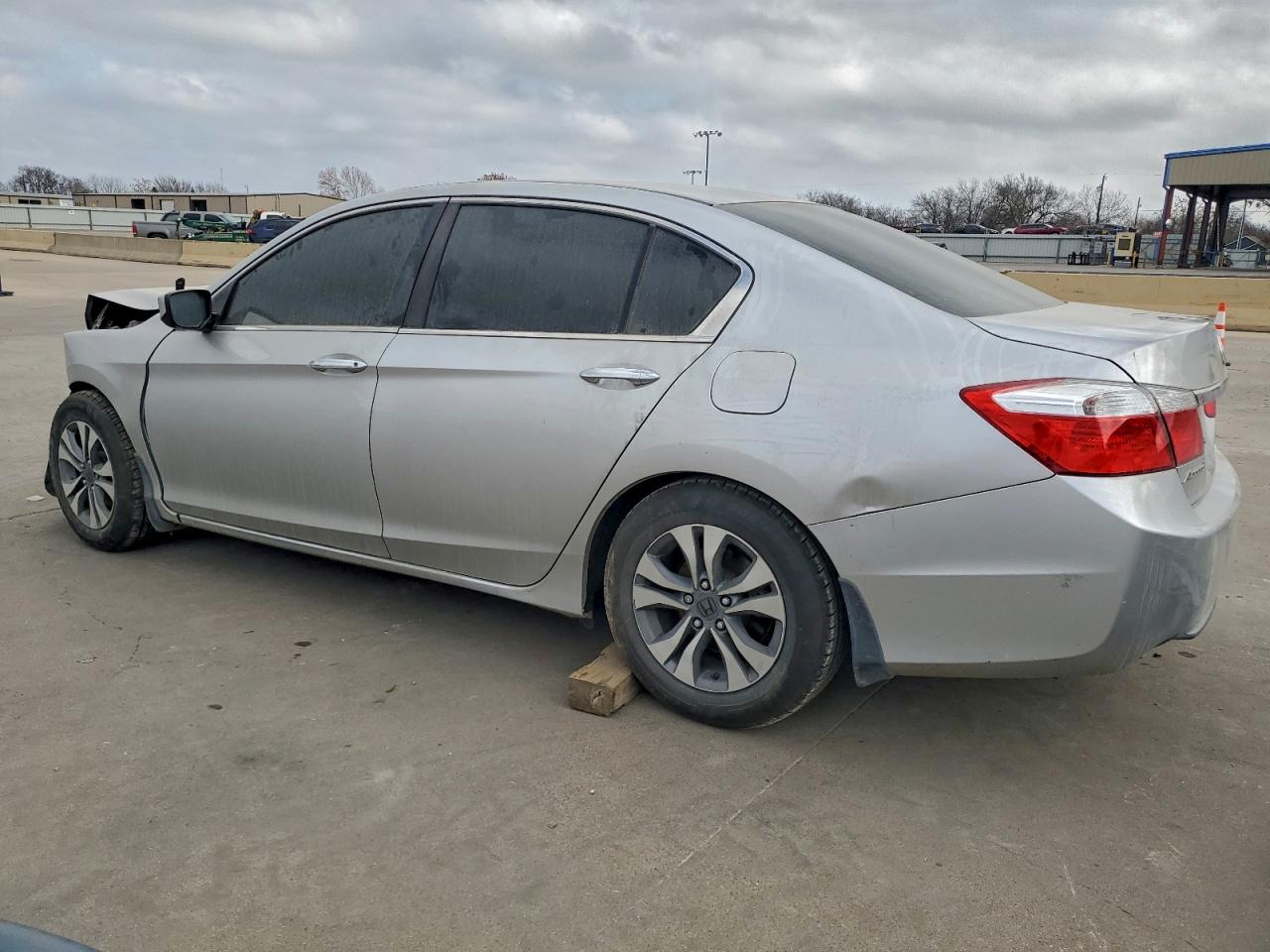 2013 HONDA ACCORD LX photo 2