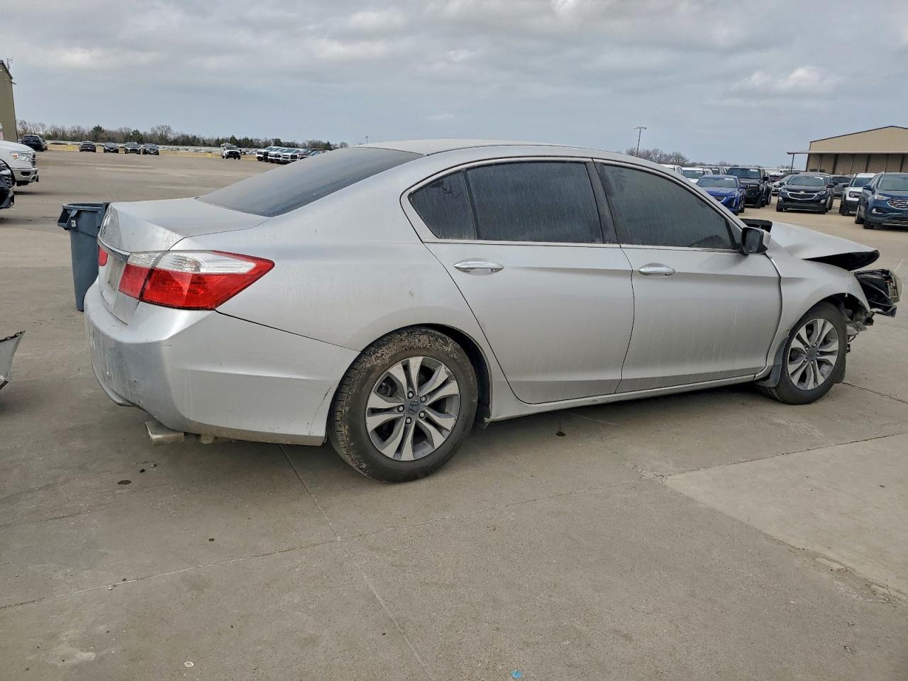 2013 HONDA ACCORD LX photo 3