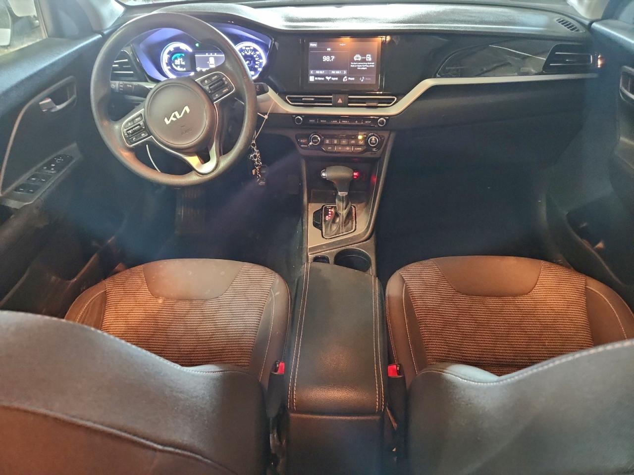 2022 KIA NIRO LX photo 8
