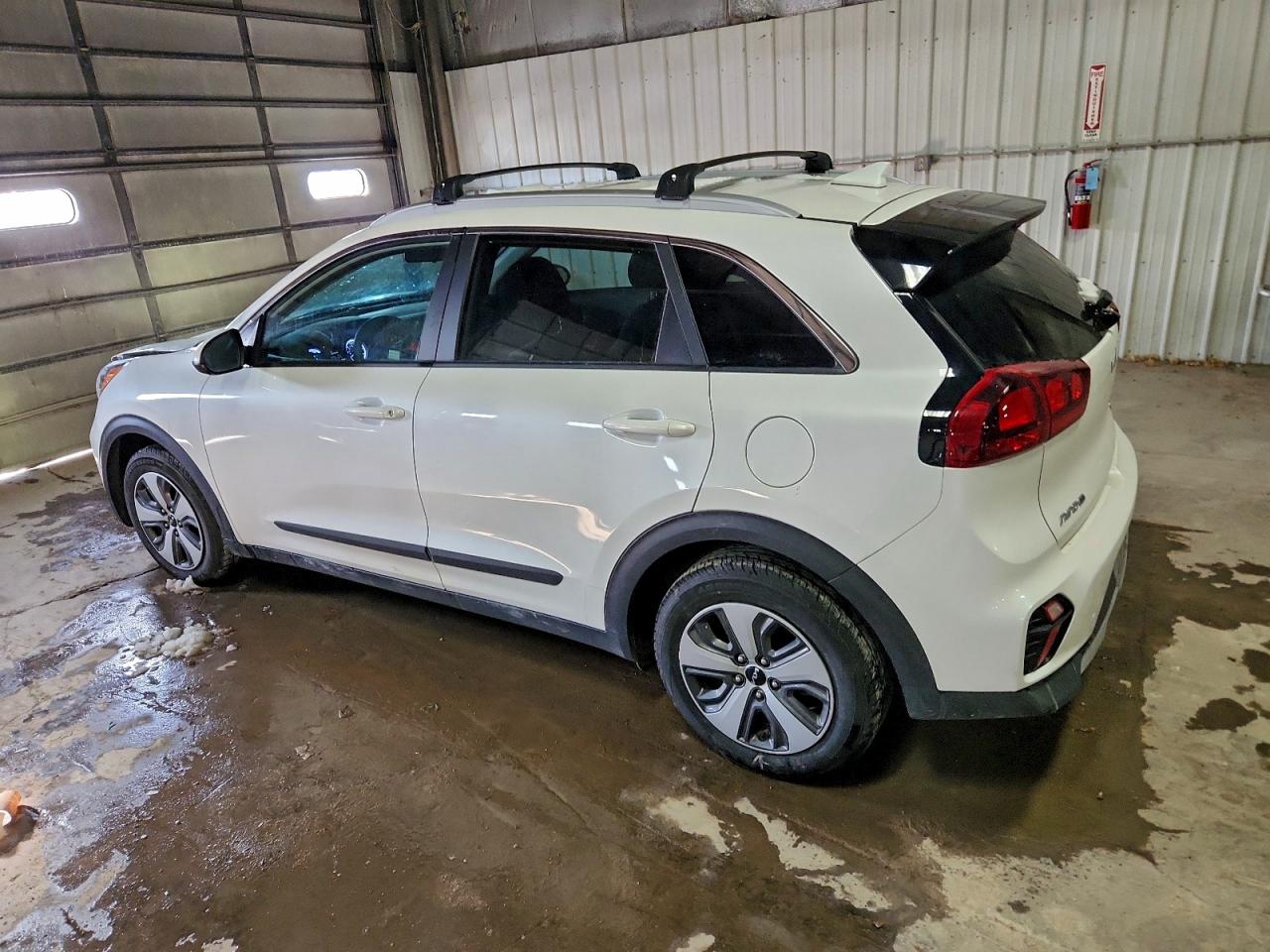 2022 KIA NIRO LX photo 2