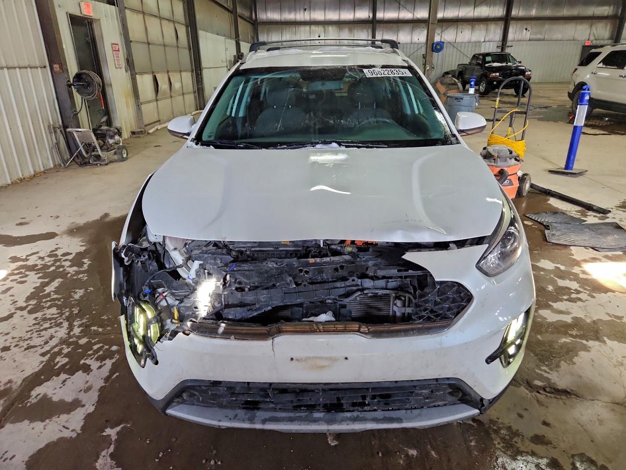 2022 KIA NIRO LX photo 5