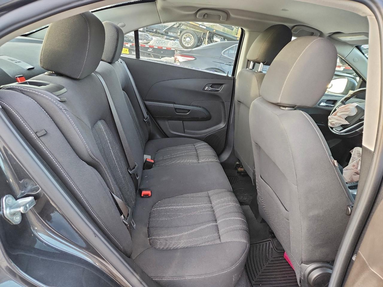 2017 CHEVROLET SONIC LT photo 10
