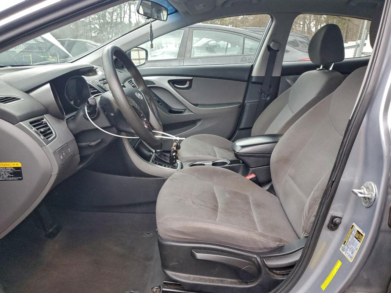 2015 HYUNDAI ELANTRA SE photo 7