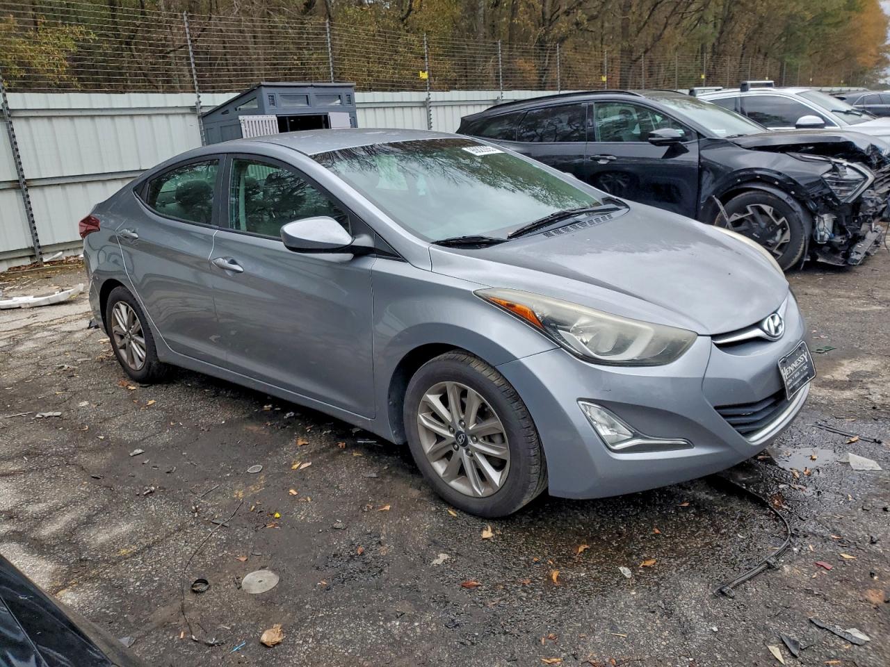 2015 HYUNDAI ELANTRA SE photo 4