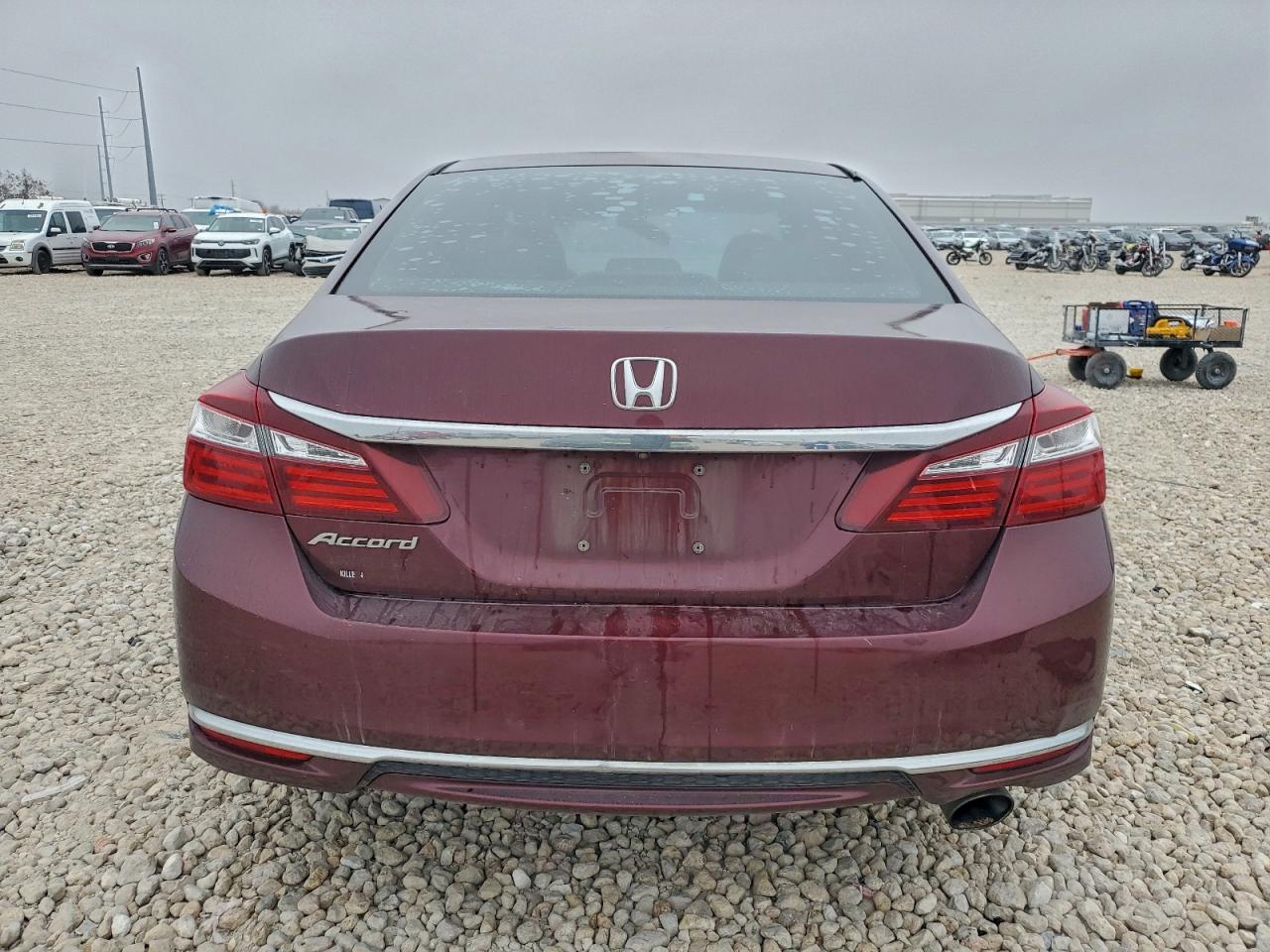 2017 HONDA ACCORD LX photo 6