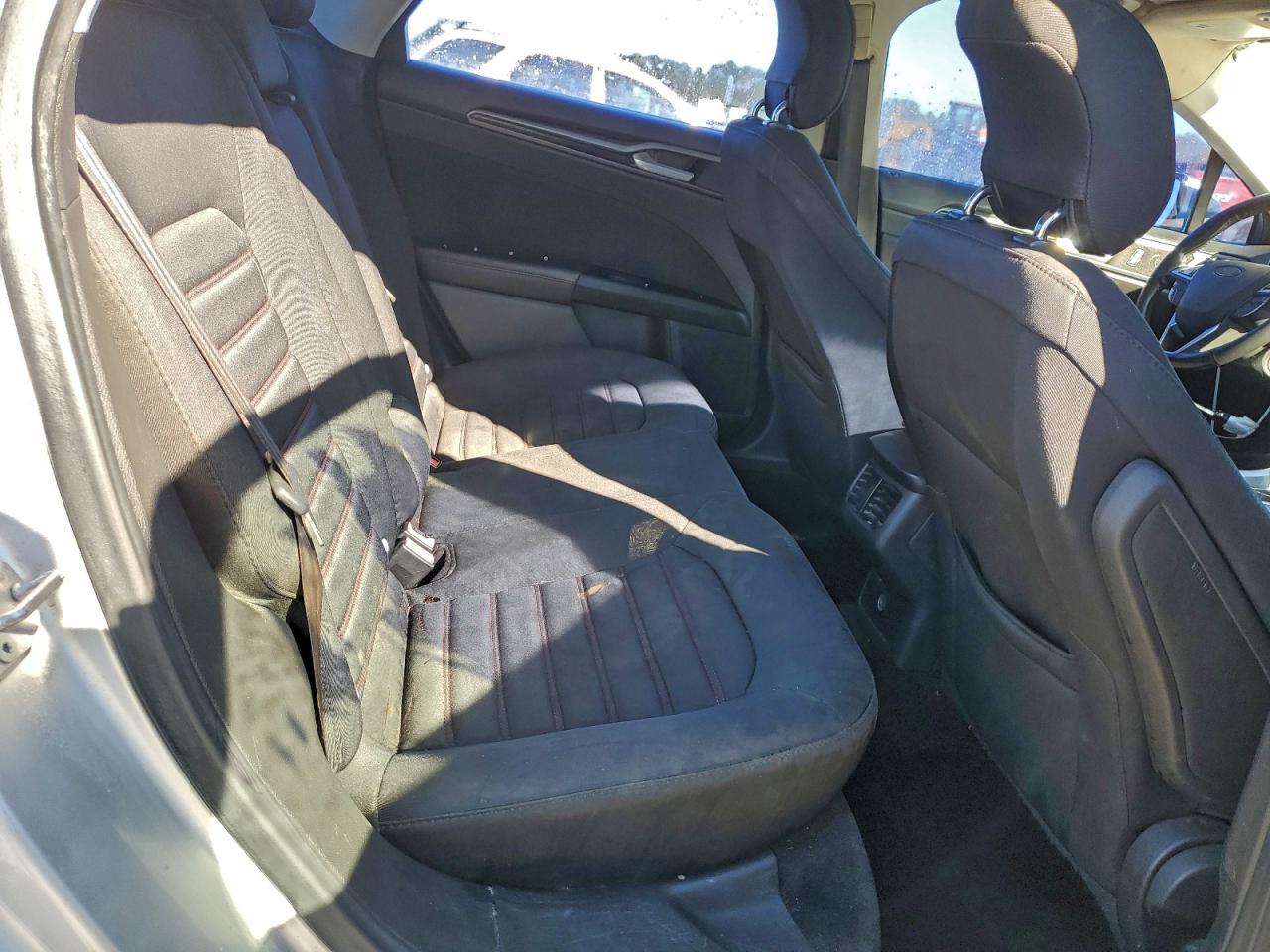 2013 FORD FUSION SE photo 10