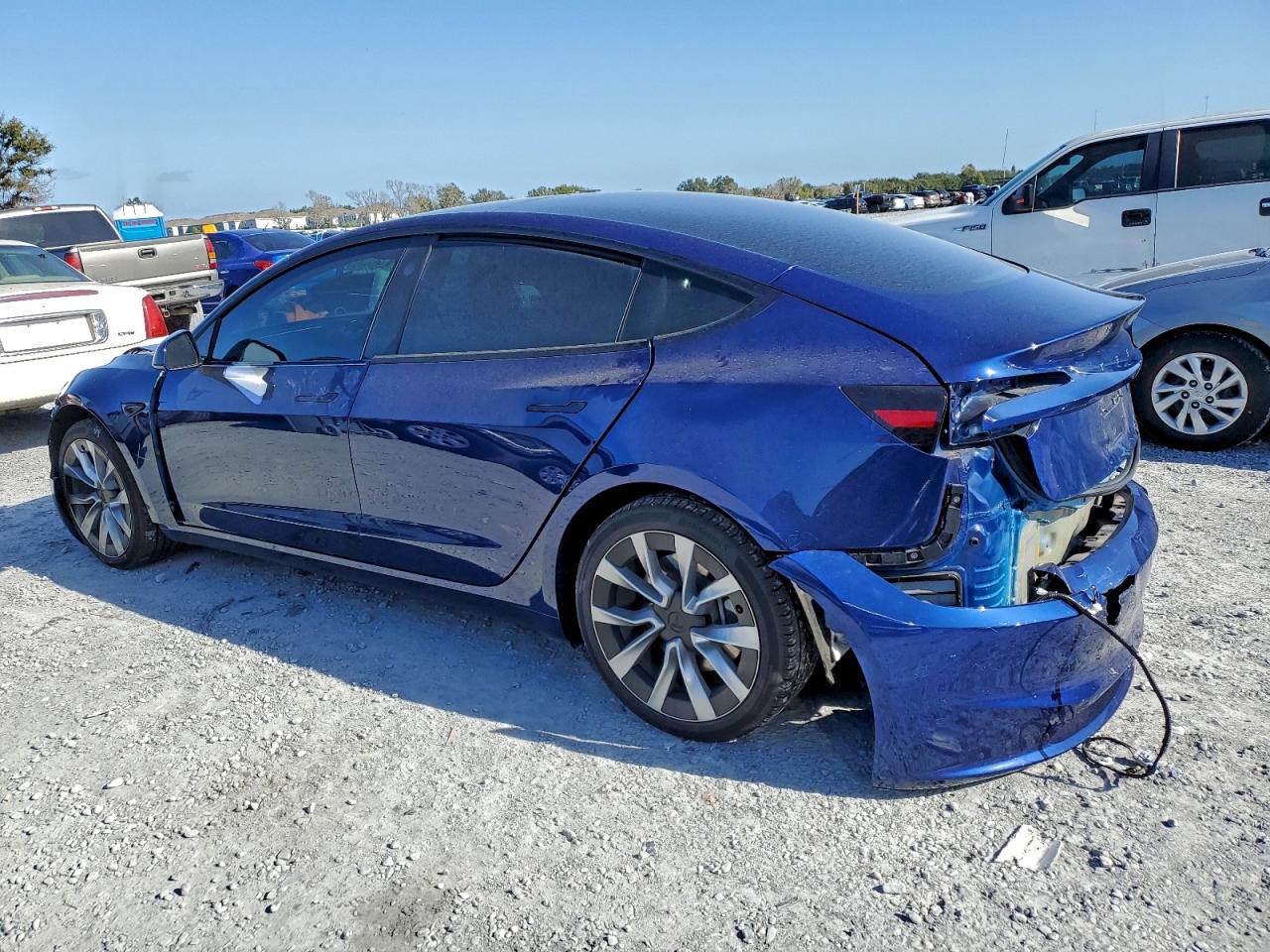 2024 TESLA MODEL 3 photo 2