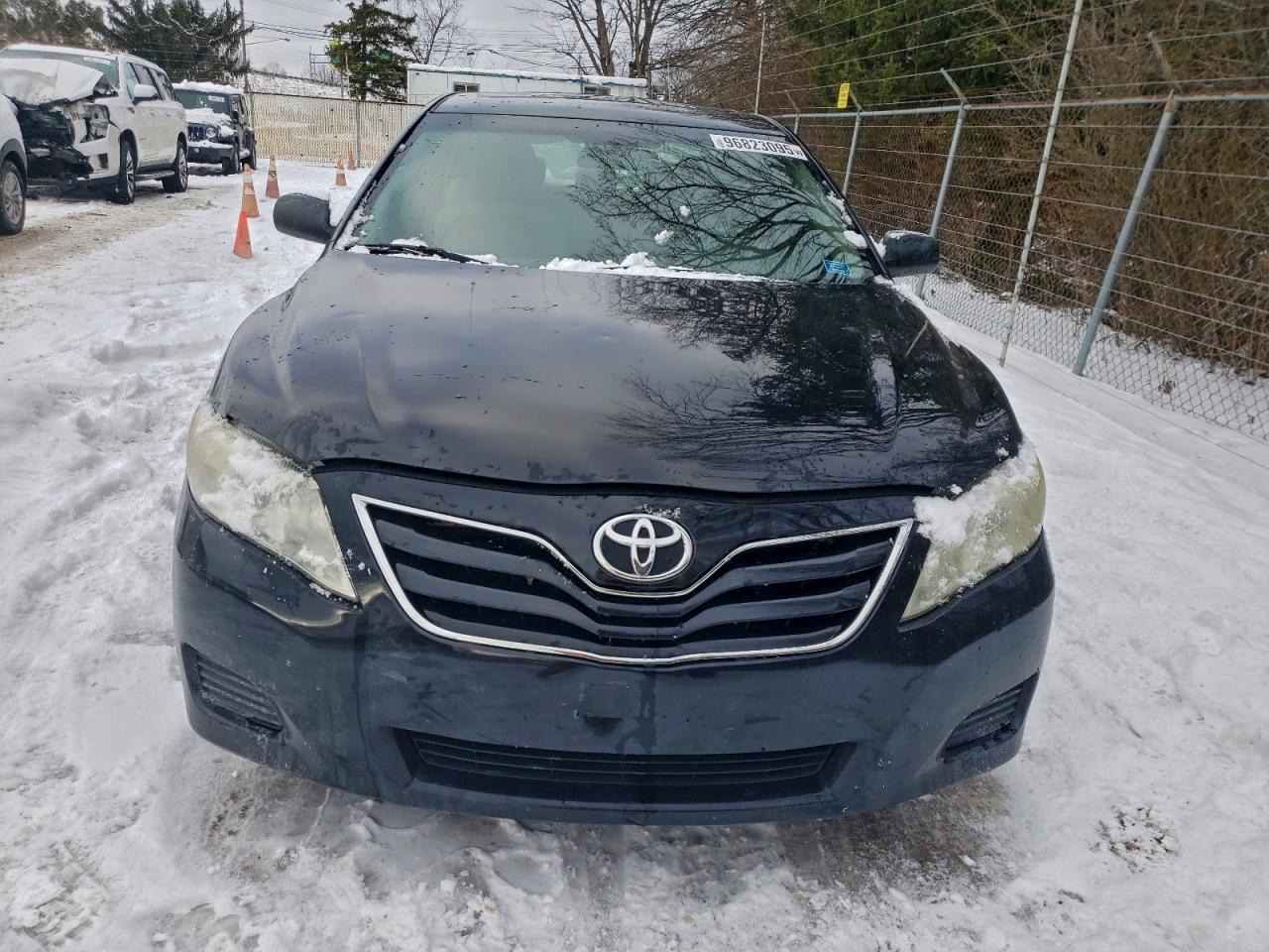 2011 TOYOTA CAMRY BASE photo 5