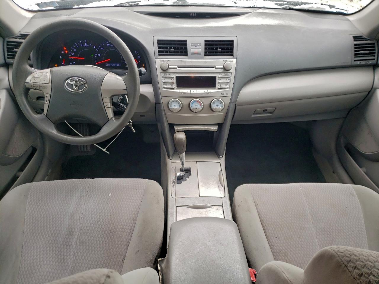 2011 TOYOTA CAMRY BASE photo 8
