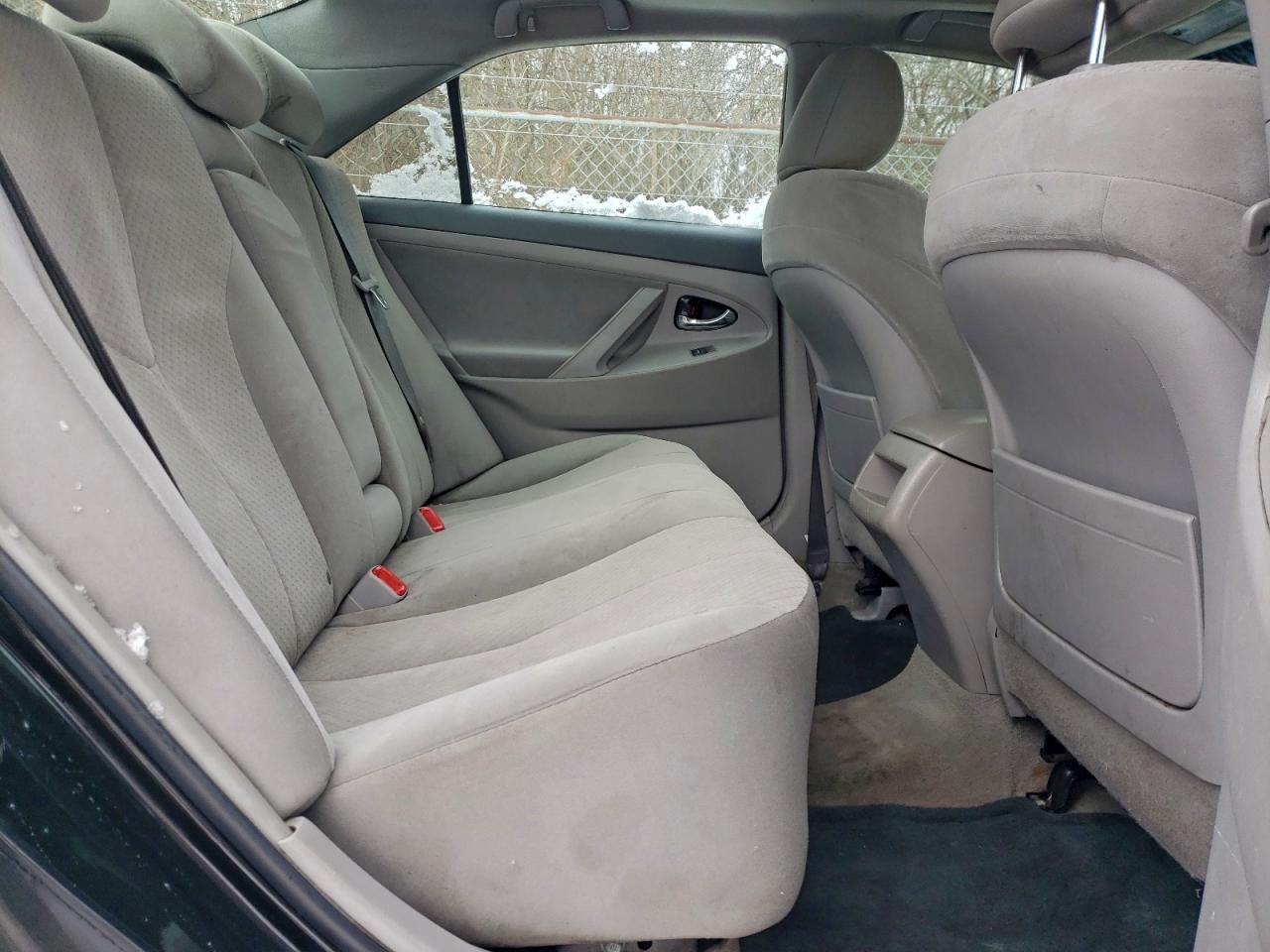 2011 TOYOTA CAMRY BASE photo 10