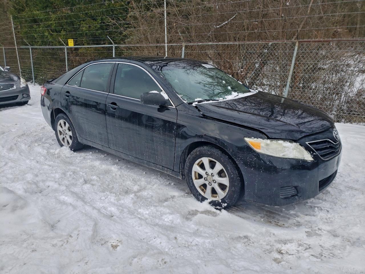 2011 TOYOTA CAMRY BASE photo 4