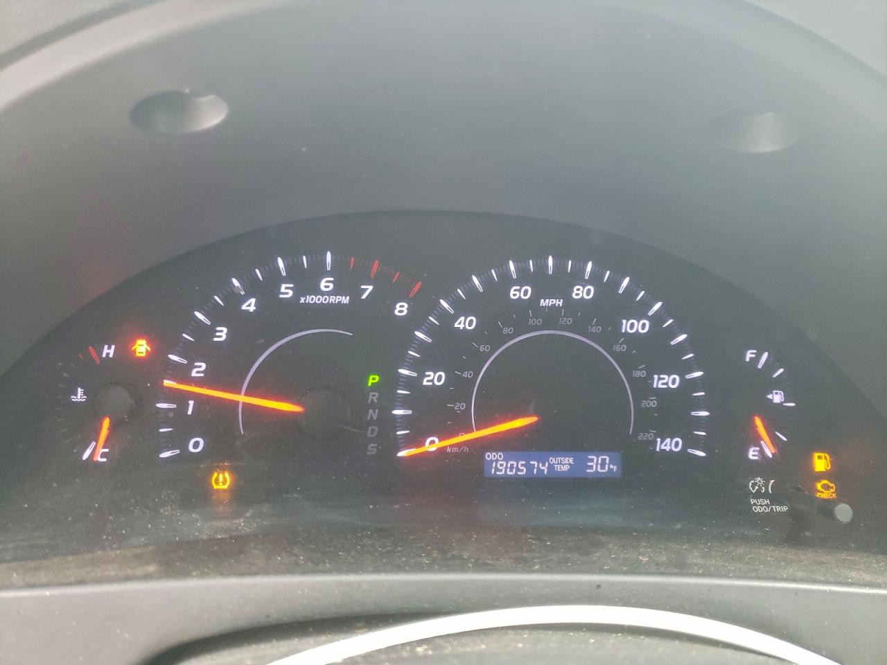 2011 TOYOTA CAMRY BASE photo 9