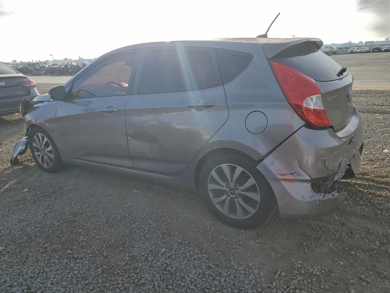 2017 HYUNDAI ACCENT SPORT photo 2
