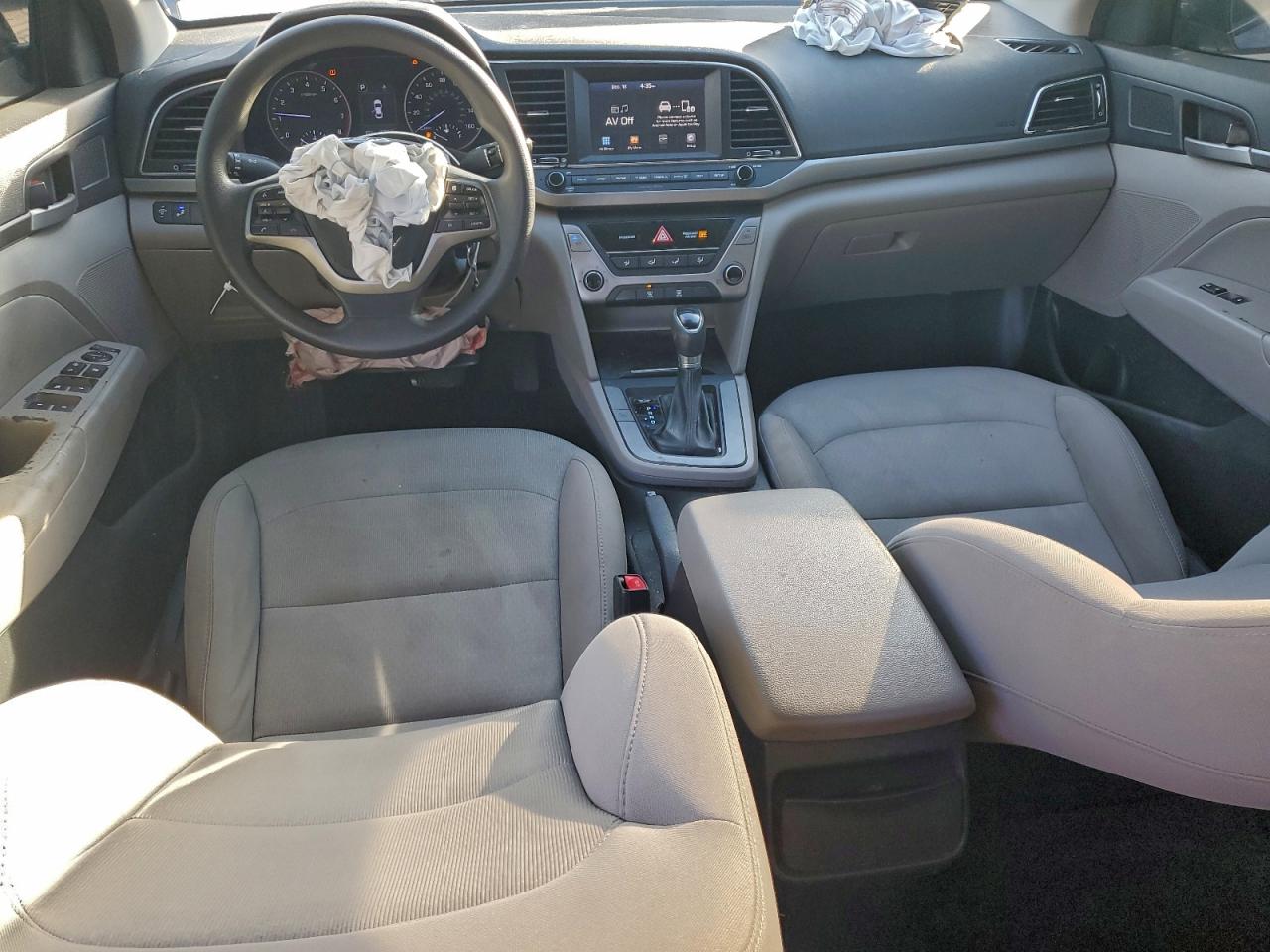 2018 HYUNDAI ELANTRA SEL photo 8
