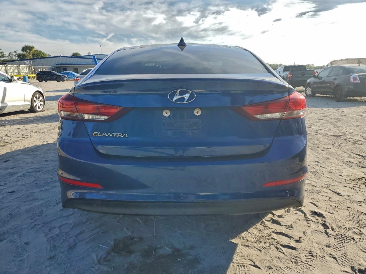2018 HYUNDAI ELANTRA SEL photo 6
