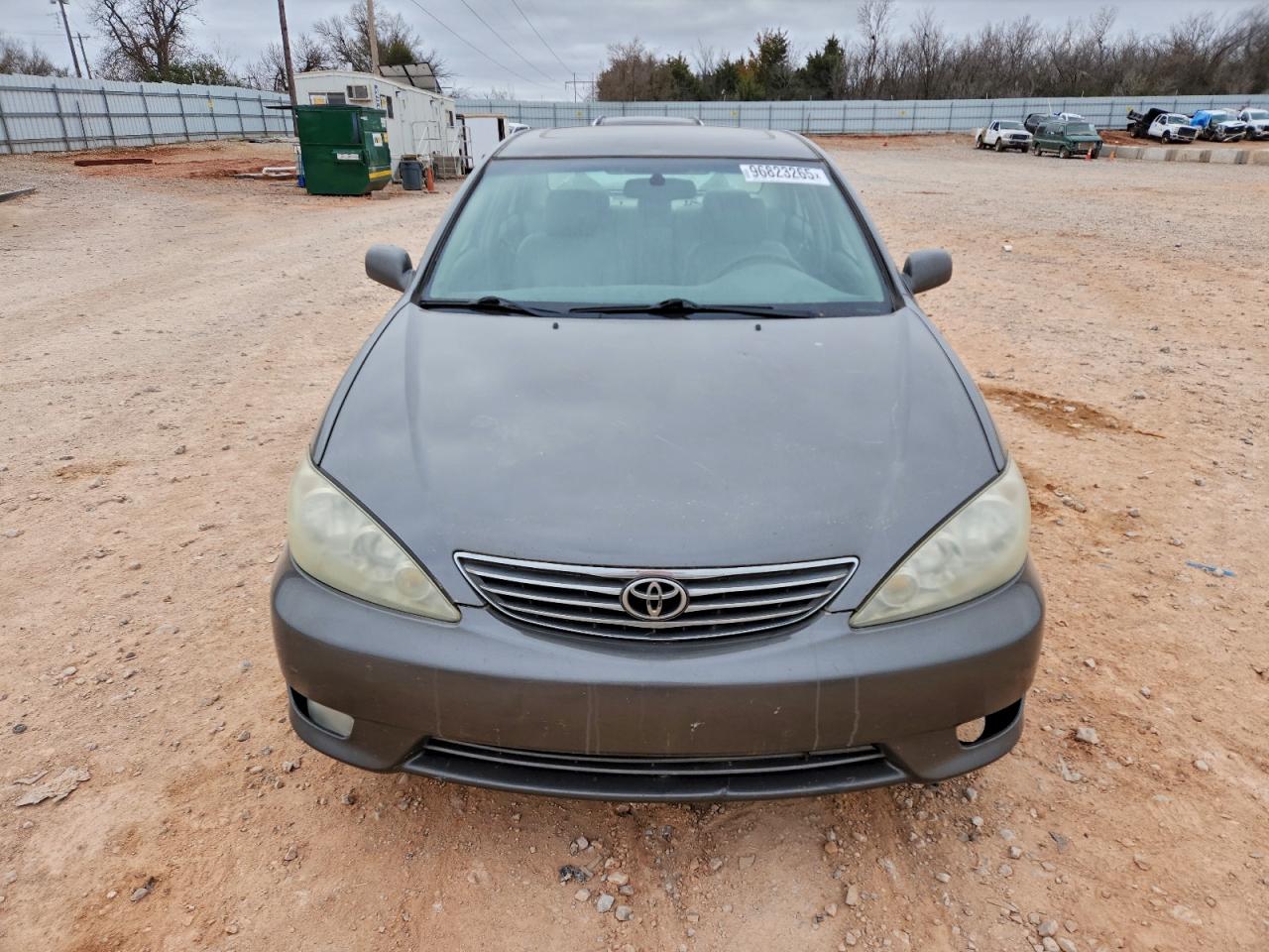 2005 TOYOTA CAMRY LE photo 5