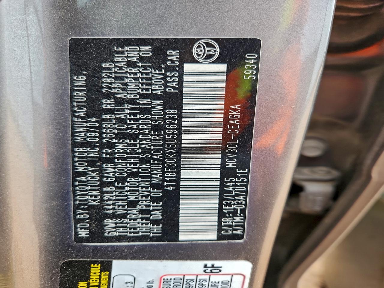 2005 TOYOTA CAMRY LE photo 13